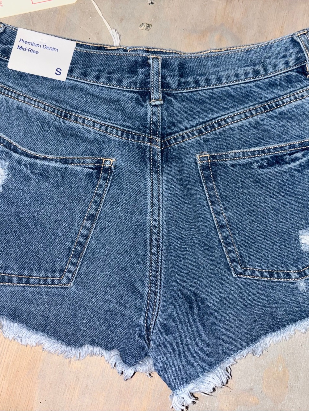 Love Tree distressed Denim Shorts-Distressed🤩 NWT - Picture 11 of 11
